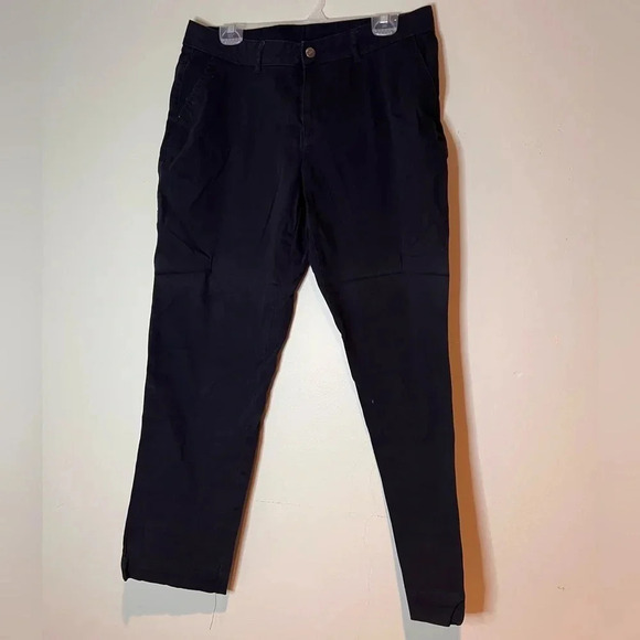 Magellan Pants‎ - Picture 1 of 2